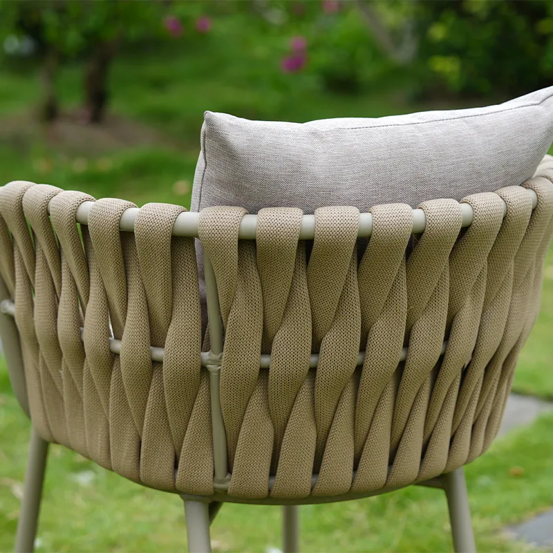 Table de terrasse RIVAGE - tressage bois
